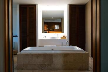 ホテル Muthi Maya Forest Pool Villa Resort