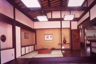 בית מלון כפרי Oyado Sansui