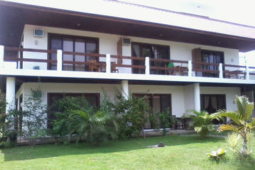 هتل Panglao Palms Apartelle