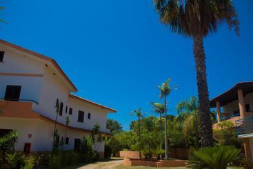 בית מלון כפרי Residence Esmeraldo