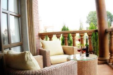Velmore Hotel & Spa