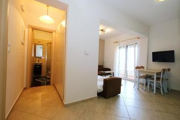 Nikola Apartments