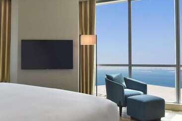 هتل Hilton Bahrain