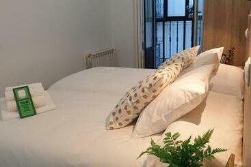 膳宿费 Norte Oviedo Rooms Madrid