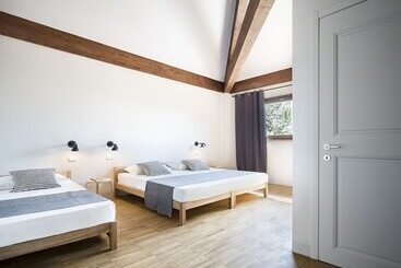 הוסטל Scuderia La Colombera