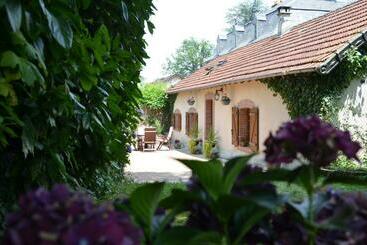 צימר Gites Le Segur   Sequoia Cottage