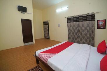 בית מלון כפרי Oyo 30612 Merry Garden