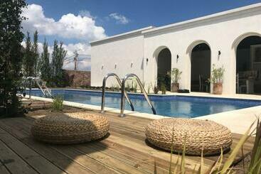 膳宿费 Elia Vama Veche