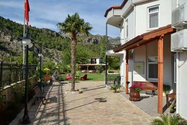 צימר Bybassios Orhaniye