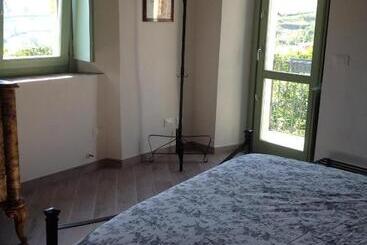 مبيت وإفطار La Corte Del Borgo