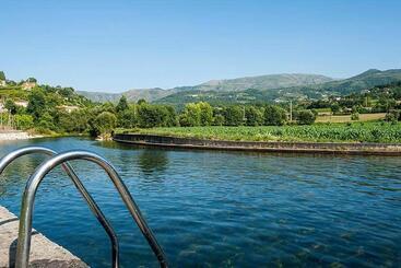 بنسيون Casas De Alvite