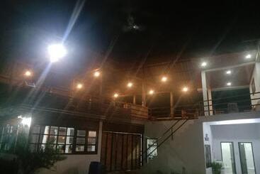 بنسيون Sanhak Guesthouse 1