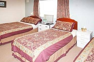 ベッドアンドブレックファースト Four Seasons