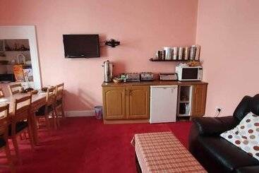 여관 Dalry Guesthouse