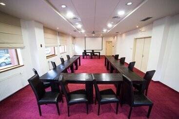 בית מלון כפרי Arena