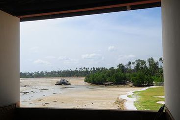 هتل Bintan Cabana Beach Resort