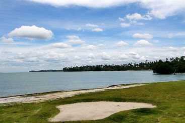 هتل Bintan Cabana Beach Resort