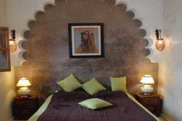 호텔 Bivouac Nahkla