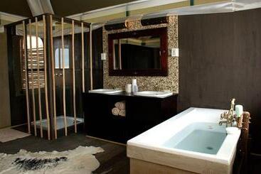 فندق Moon Mountain Lodge