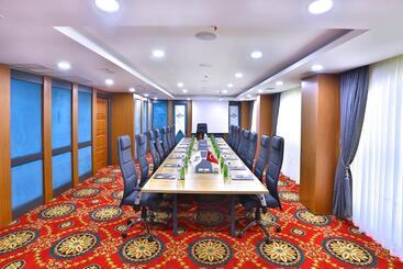 فندق Elazığ Marathon