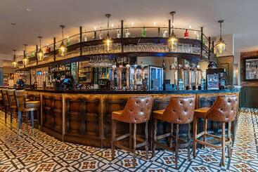 The Bold Hotel; Bw Signature Collection