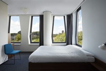 هتل The Social Hub Amsterdam West