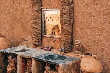 هاستل Auberge Camping Oasis El Mharech