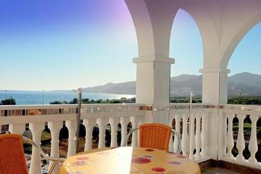 Apartamentos Starnerja II