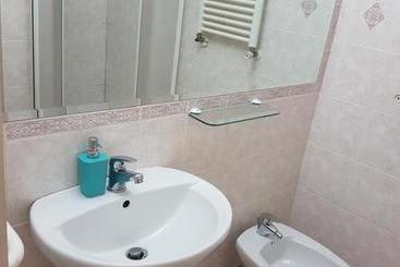 مبيت وإفطار Happy Stay Guesthouse