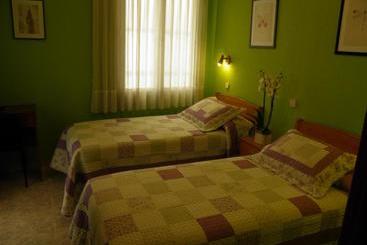Hostal Angelines