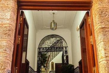 Hostal Colón