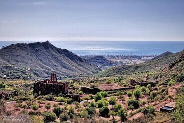 Apartamentos Hotel Puente De Hierro