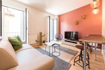 アパートメント Smartrental Puerta Del Sol