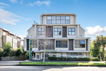 בית מלון כפרי Alexander Inn