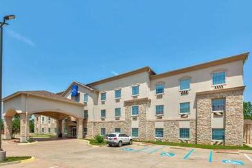Отель Baymont Inn & Suites By Wyndham Glen Rose