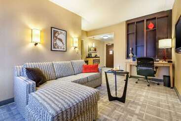 Cambria Hotel Pittsburgh Downtown