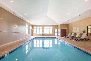 ホテル Comfort Suites