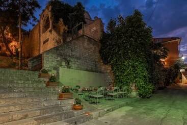 בית מלון כפרי Grand Sarai Nafplio