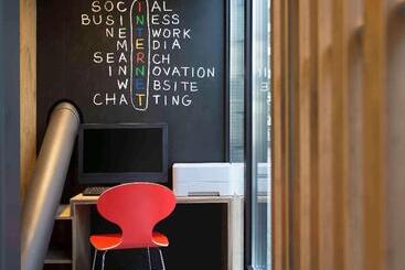 ホテル Ibis Rotterdam City Centre