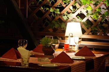 فندق Rooms Konak Mikan