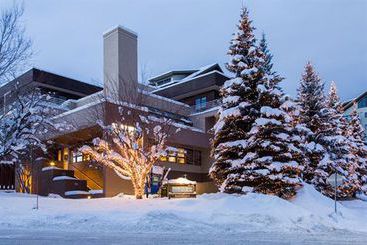 هتل Snow Flower Condos By Steamboat Resorts