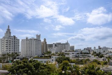 فندق Uma House by Yurbban South Beach