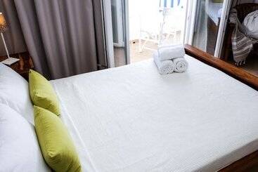 פנסיון Akti Rooms