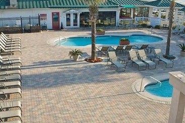 Курорт Beach House at the Dunes