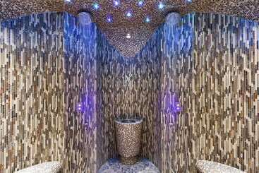 Salamander Resort And Spa