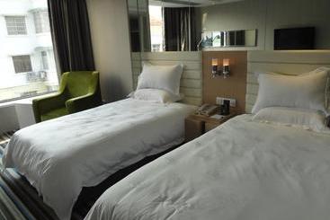Super 8 Hotel Guangzhou San Yuan Li