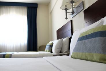 酒店 Aeropuerto Los Cabos