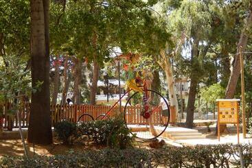 Отель Aloe Apartments