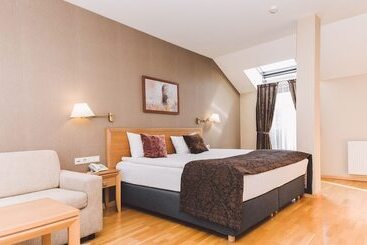 בית מלון כפרי Euterpe