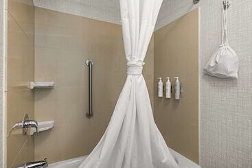 فندق Hampton Inn & Suites Schererville